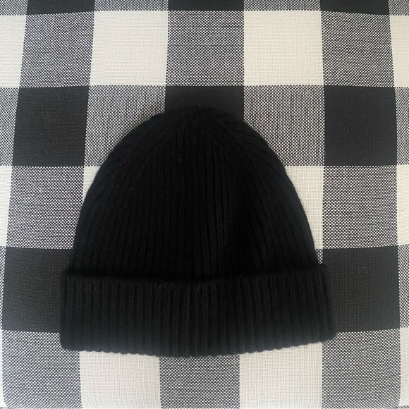 Louis Vuitton Spark Beanie - Picture 4 of 5